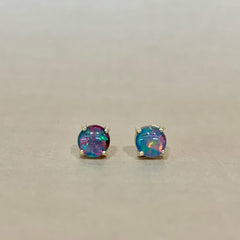 9ct Yellow Gold 5mm Round Triplet Studs - G6122