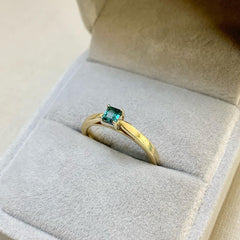 Handmade 18ct Yellow Gold Princess Cut Tourmaline Ring - R2642