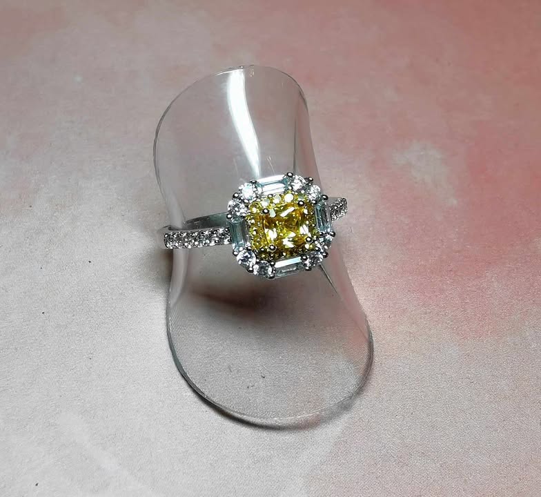 YELLOW AND CLEAR CZ RING INNER HALO - R2390