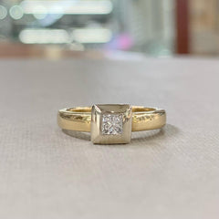 18ct Yellow Gold 25pt Princess Cut Diamond Engagement Ring - R2358