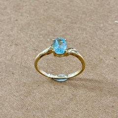 9ct Yellow Gold Oval Blue Topaz Solitaire Ring - G9049