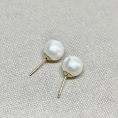 9ct Yellow Gold Freshwater Pearl Studs - P1116